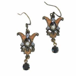 Metal and resin earrings